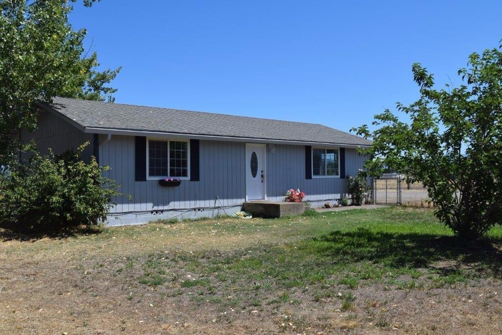 4029 Avenue H, White City, OR 97503 - photo 1
