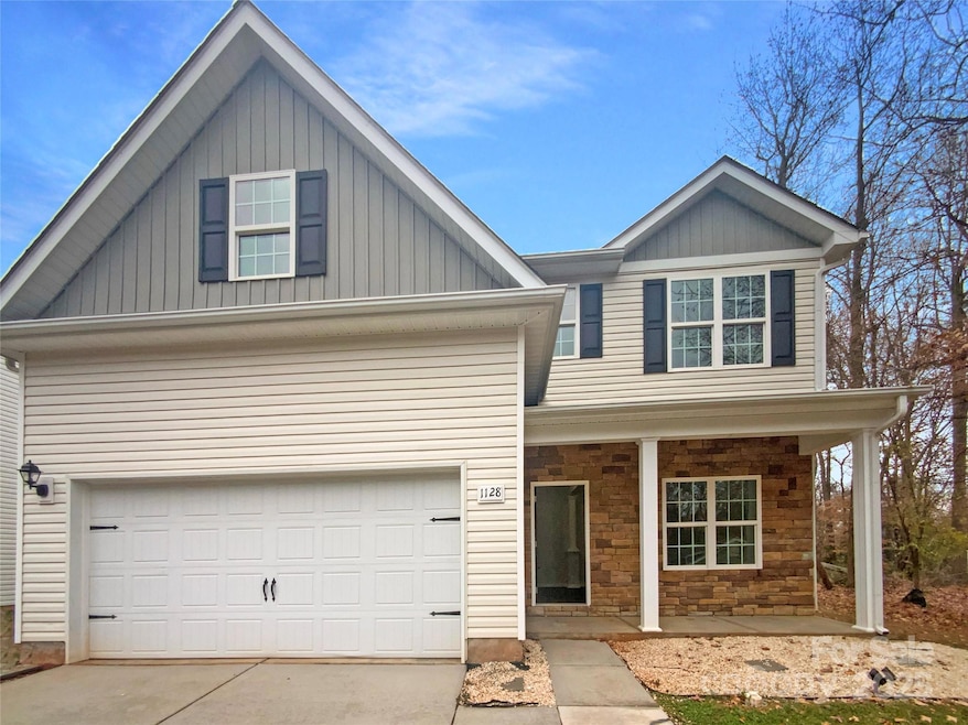 1128 Doby Springs Dr, Charlotte, NC 28262 - photo 1