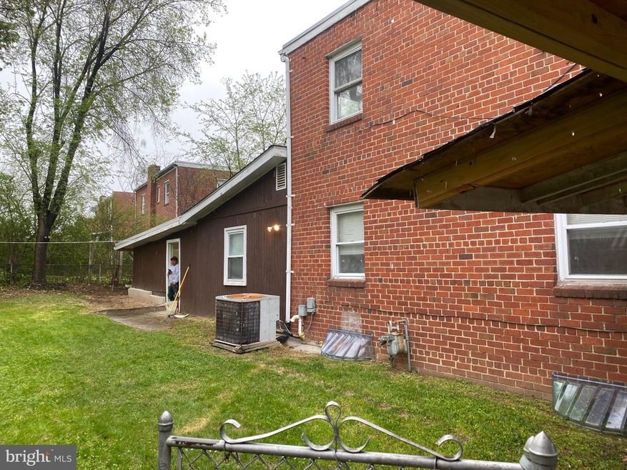 1208 Quebec St, Silver Spring, MD 20903 - photo 1