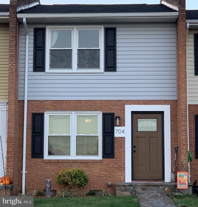 704 Virginia Ave, Front Royal, VA 22630 - photo 1