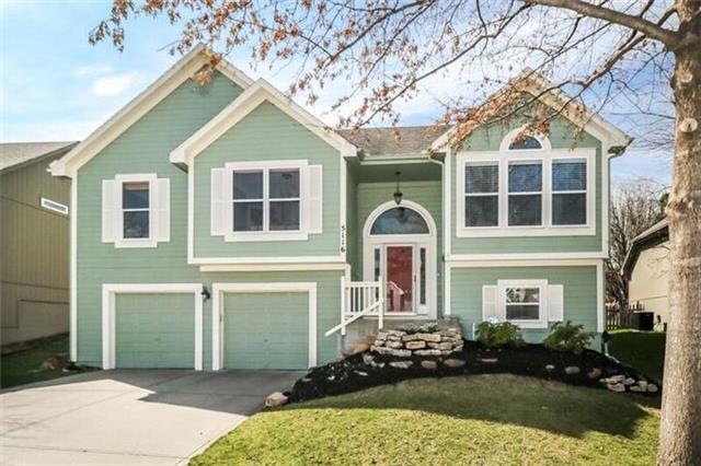 Charming curb appeal!