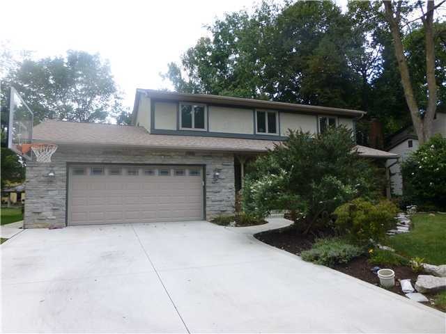 1876 Greenglen Ct, Columbus, OH 43229 - photo 1