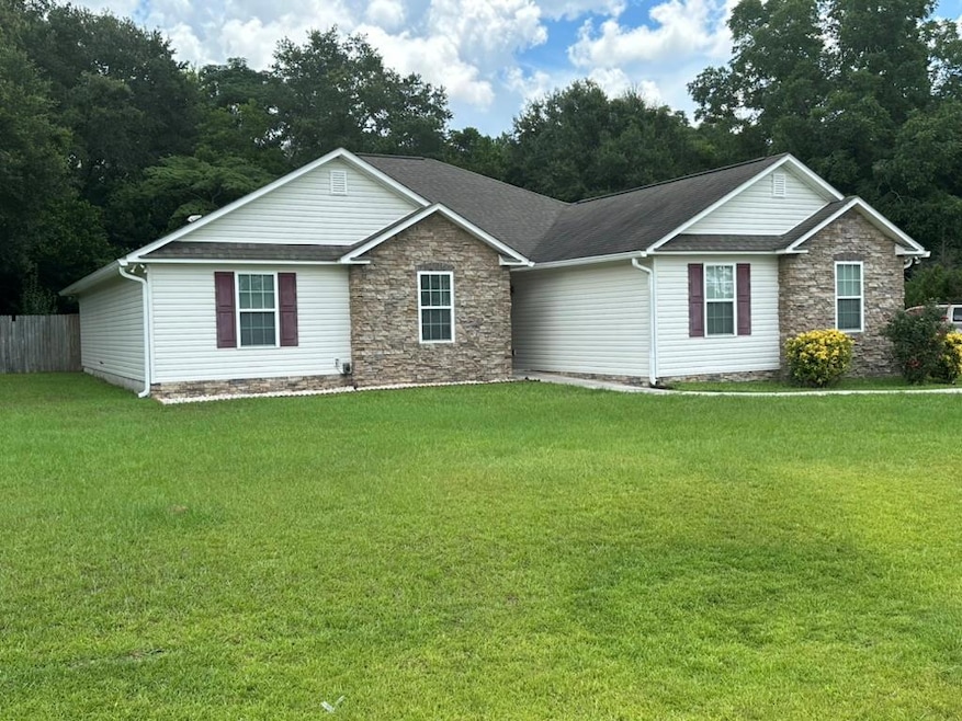 151 Bay Meadows Cir, Fitzgerald, GA 31750 - photo 1