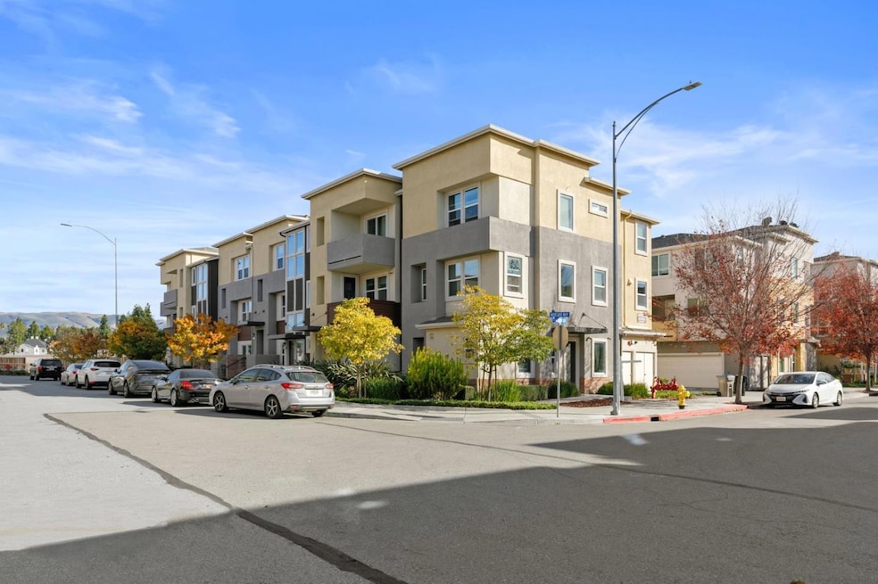 1038 Giacomo Ln, San Jose, CA 95131 - photo 1