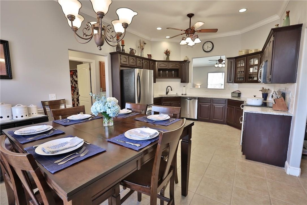 7 Clyde Ln, Bella Vista, AR 72715 - photo 1