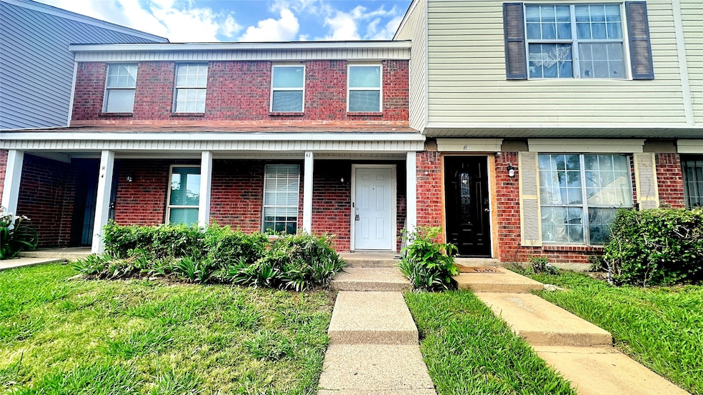 For Rent $1,090/month