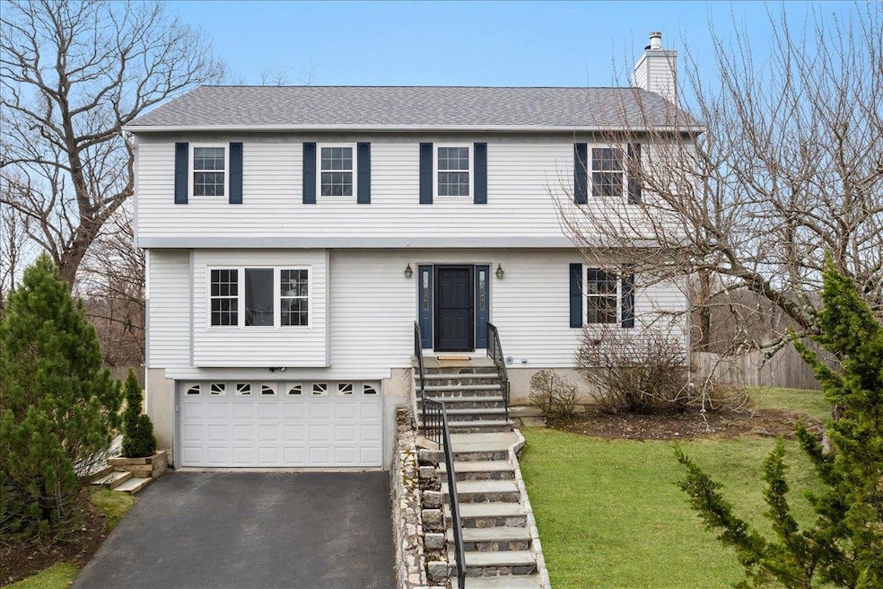 Sold $920,000
