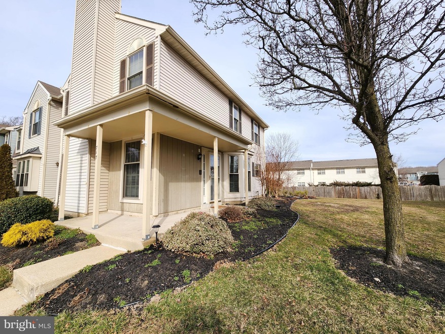 717 Garrison Ct unit 717, West Deptford, NJ 08051 - photo 1