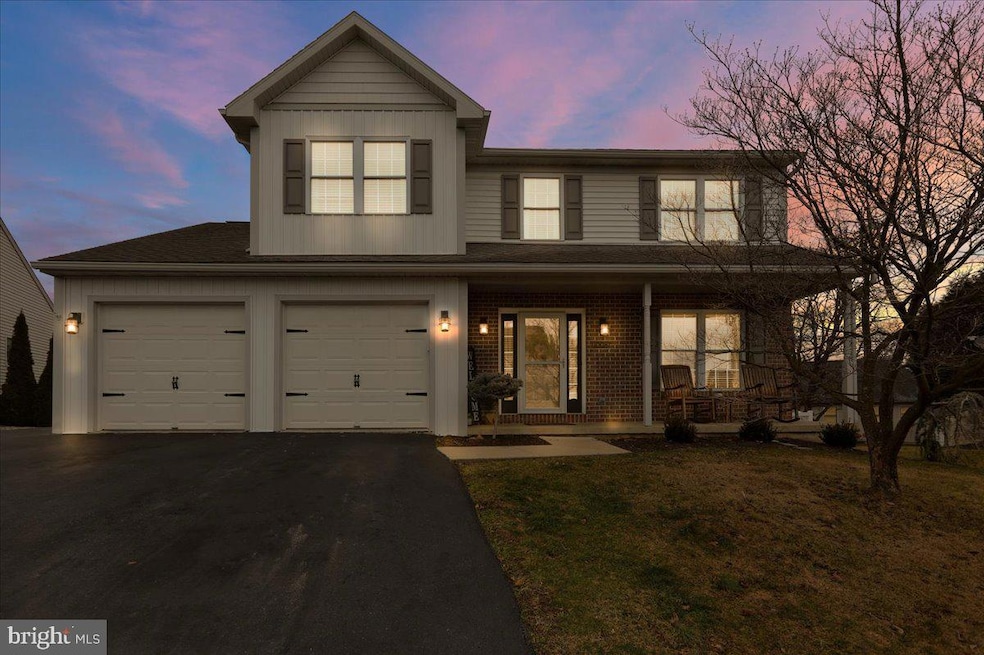 1008 Leanne St, Reading, PA 19605 - photo 1