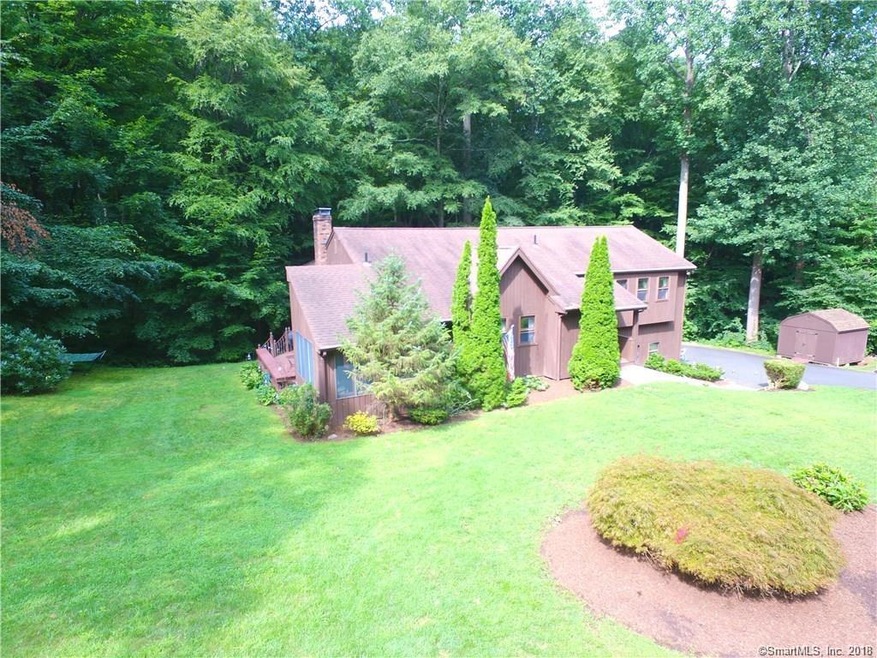 726 Neipsic Rd, Glastonbury, CT 06033 - photo 1