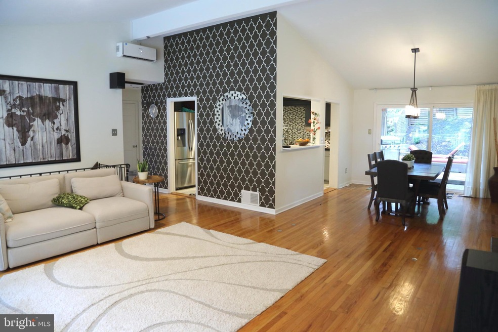 225 Vassar Cir, Wayne, PA 19087 - photo 1