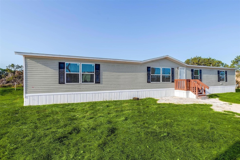 205 Paula Ct, Granbury, TX 76049 - photo 1