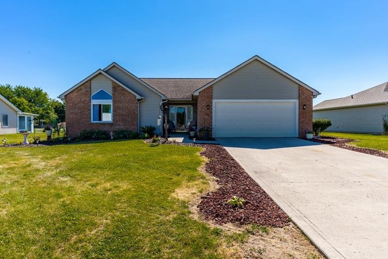 408 N Melching Dr, Ossian, IN 46777 - photo 1