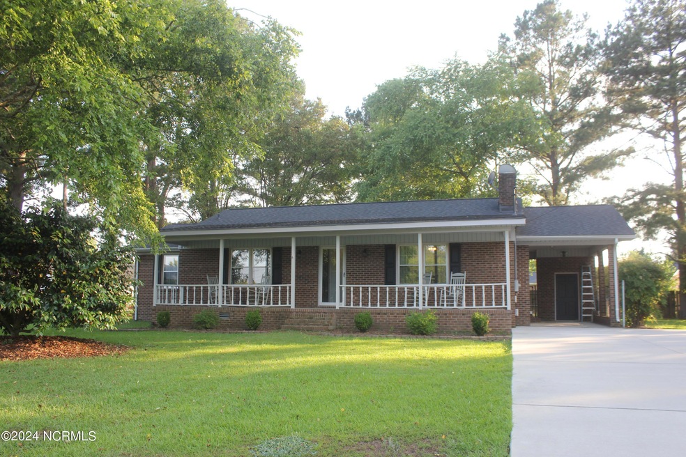 2400 Letchworth Cir, Winterville, NC 28590 - photo 1