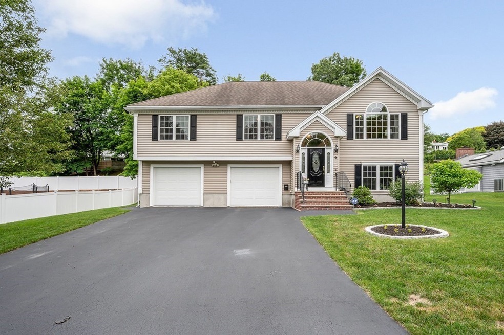 9 Brookbridge Rd, Stoneham, MA 02180 - photo 1