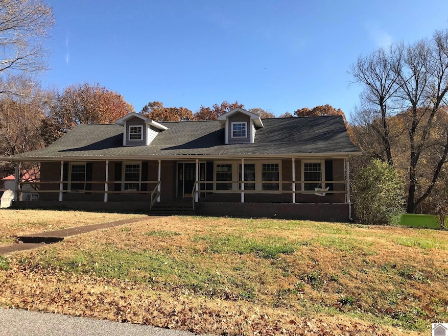 15 Camelot Dr, Calvert City, KY 42029 - photo 1