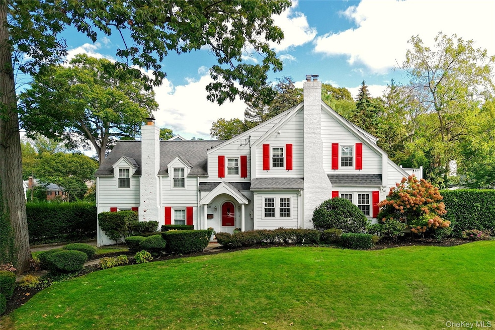 Pending $2,150,000 • Co-Listing Agent
