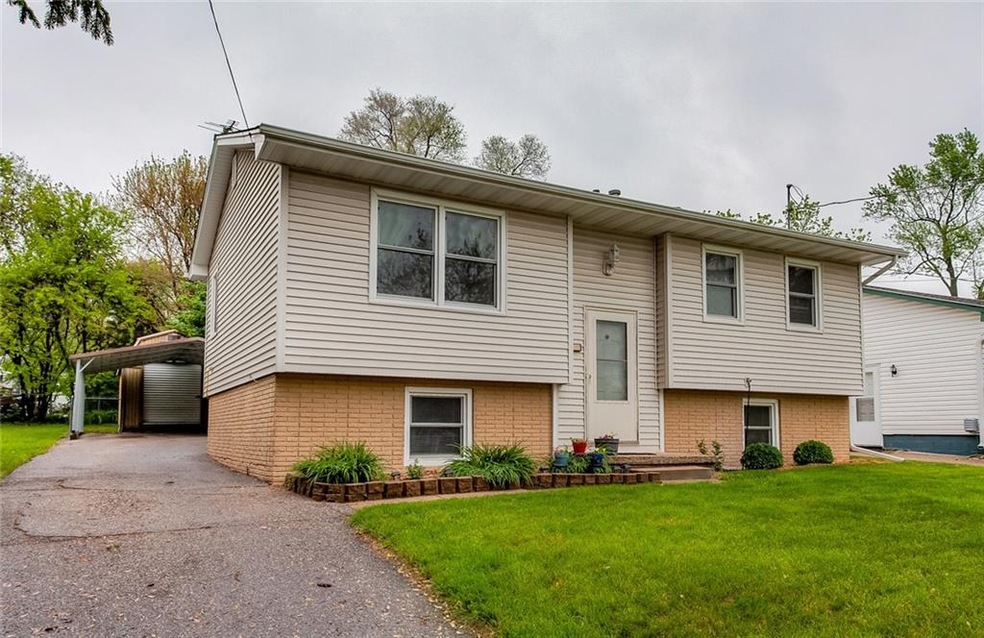 1105 Evans St, Des Moines, IA 50315 - photo 1