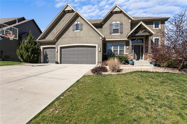 5828 Darnell St, Shawnee, KS 66216 - photo 1