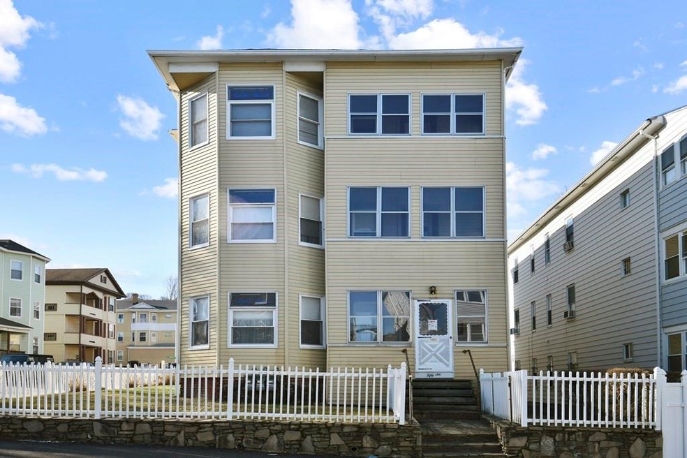 56 Seymour St, Worcester, MA 01610 - photo 1