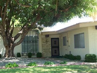 10416 W Pineaire Dr, Sun City, AZ 85351 - photo 1