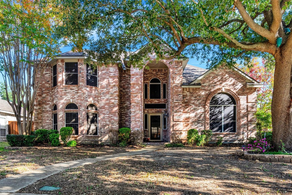 3208 Stonehenge Dr, Richardson, TX 75082 - photo 1