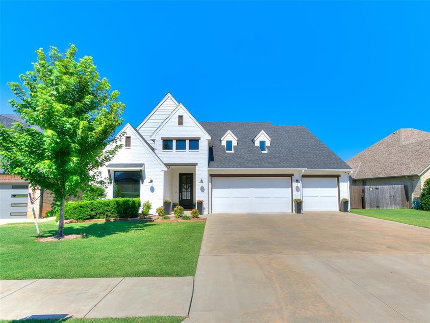 1825 Verdot Cir, Edmond, OK 73012 - photo 1