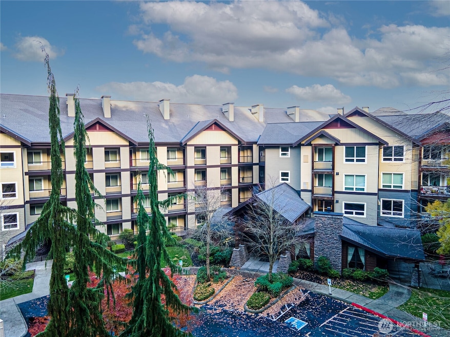 18707 SE Newport Way unit 212, Issaquah, WA 98027 - photo 1