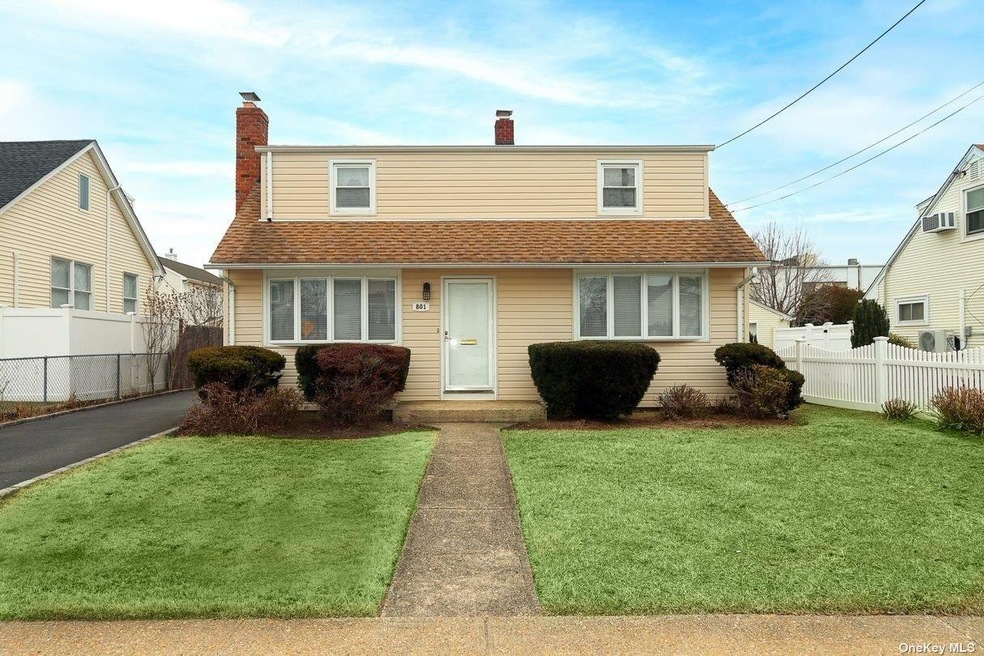 801 Sunrise Ave, Bellmore, NY 11710 - photo 1