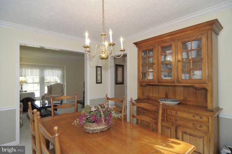 10400 Stansfield Rd, Laurel, MD 20723 - photo 1