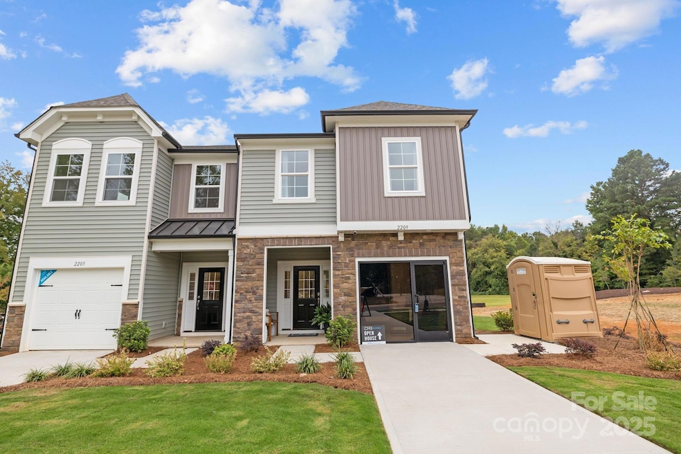 Pending $339,900 • Co-Listing Agent