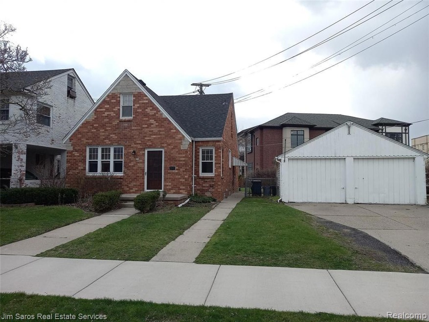 873 Loraine St, Grosse Pointe, MI 48230 - photo 1