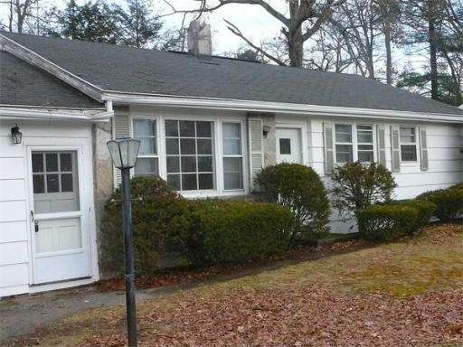 90 Harrow Rd, Springfield, MA 01118 - photo 1