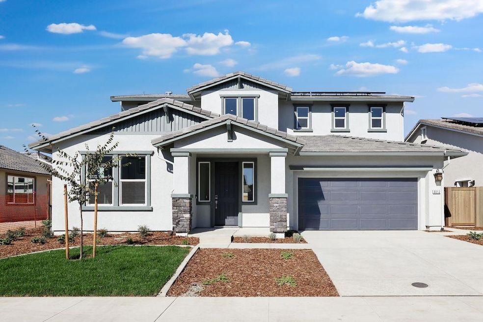 8012 Gwinn Cir, Elk Grove, CA 95757 - photo 1