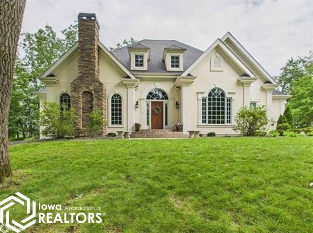 Pending $879,900