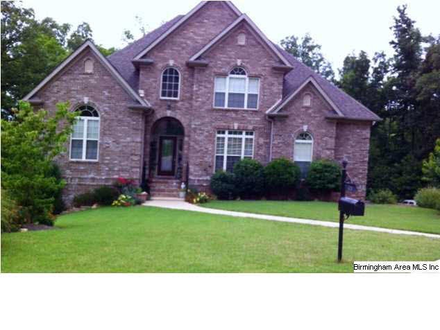 Beautiful home on cul-de-sac!  The yard is maincur