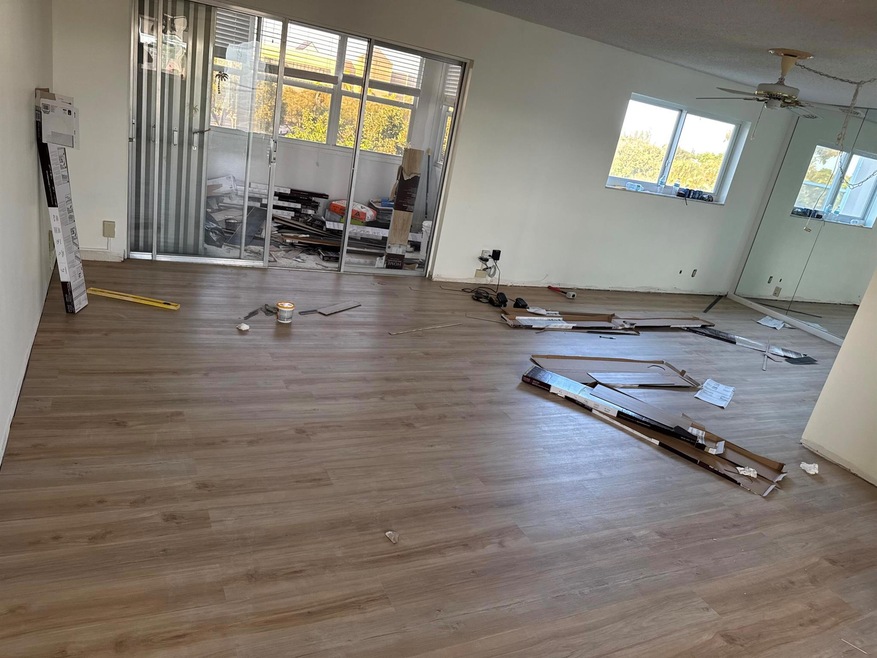 725 Lori Dr unit 412, Palm Springs, FL 33461 - photo 1