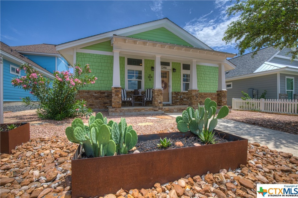 1346 Hanz Dr, New Braunfels, TX 78130 - photo 1