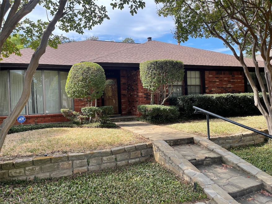 1421 Homestead Ct, Irving, TX 75061 - photo 1