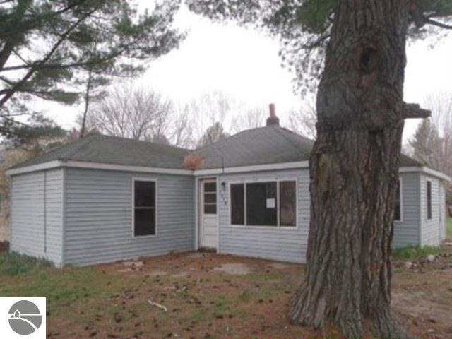 7410 W Esmond Rd, Hale, MI 48739 - photo 1