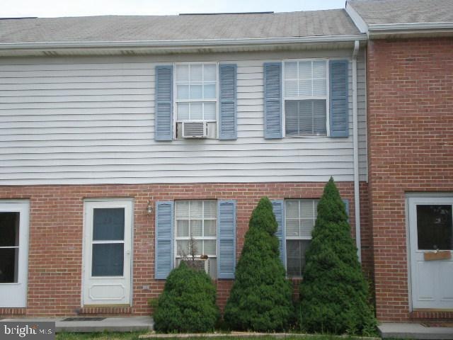 231 Nottoway Dr, Stephens City, VA 22655 - photo 1