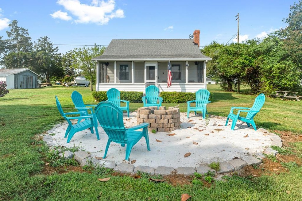 3474 Grandview Dr, Dunnsville, VA 22454 - photo 1