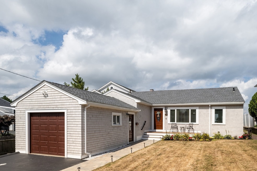 Sold $1,590,000 • Co-Listing Agent