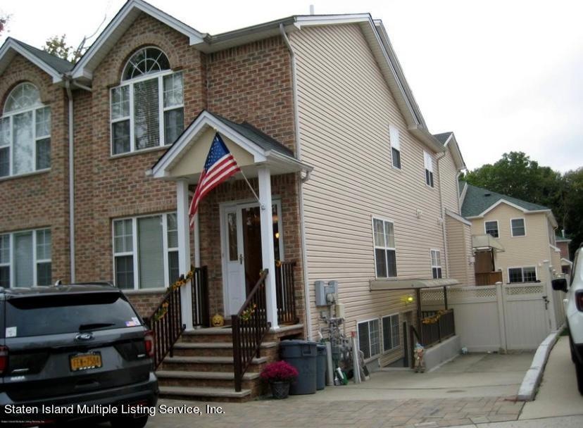 48 Foothill Ct, Staten Island, NY 10309 - photo 1