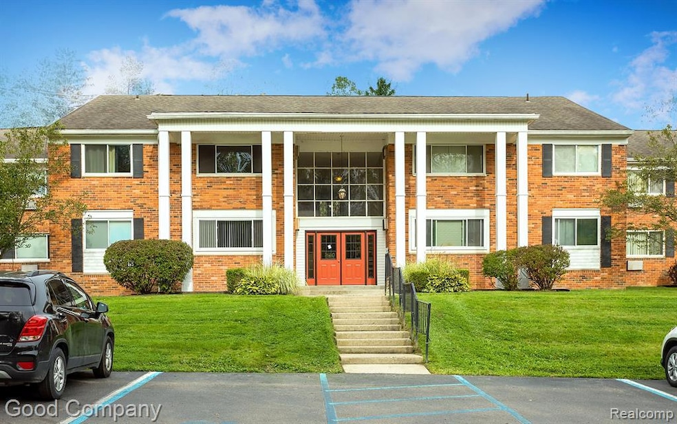 For Rent $1,425/month • Co-Listing Agent