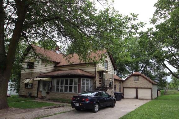 48-48A E. Brooklyn St.  Chilton