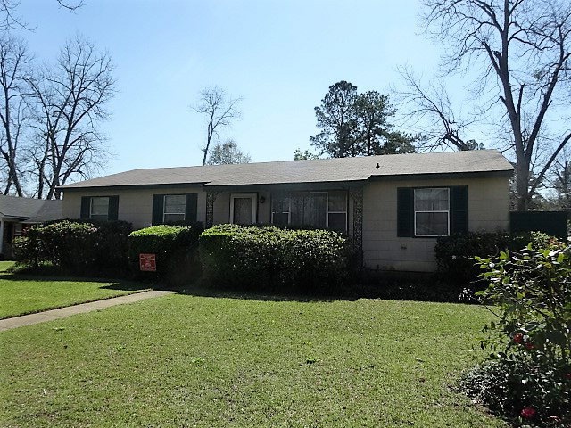 2016 W Waddell Ave, Albany, GA 31707 - photo 1