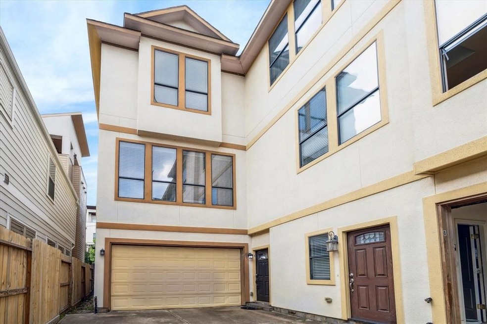 4406 Schuler St unit C, Houston, TX 77007 - photo 1