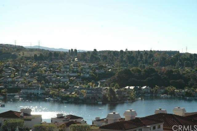 This condo has a simply marvelous, picturesque vie