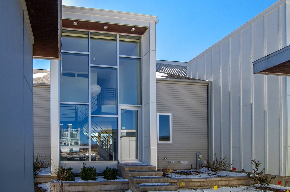 43 Windward Way, Ottawa, IL 61350 - photo 1